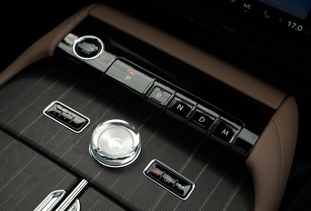 navigator_interior_gallery_thumb_08